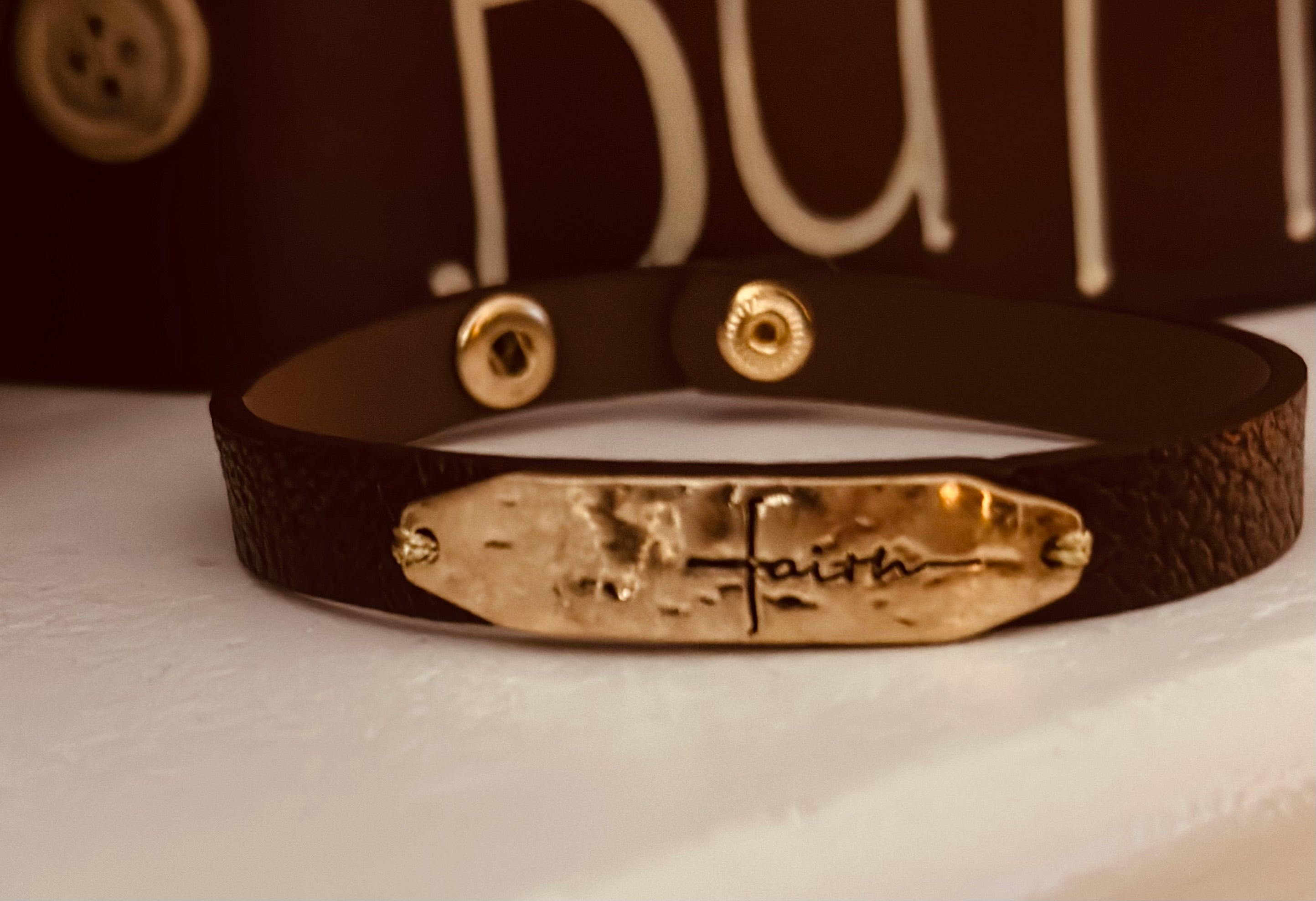 Faith Snap Bracelet