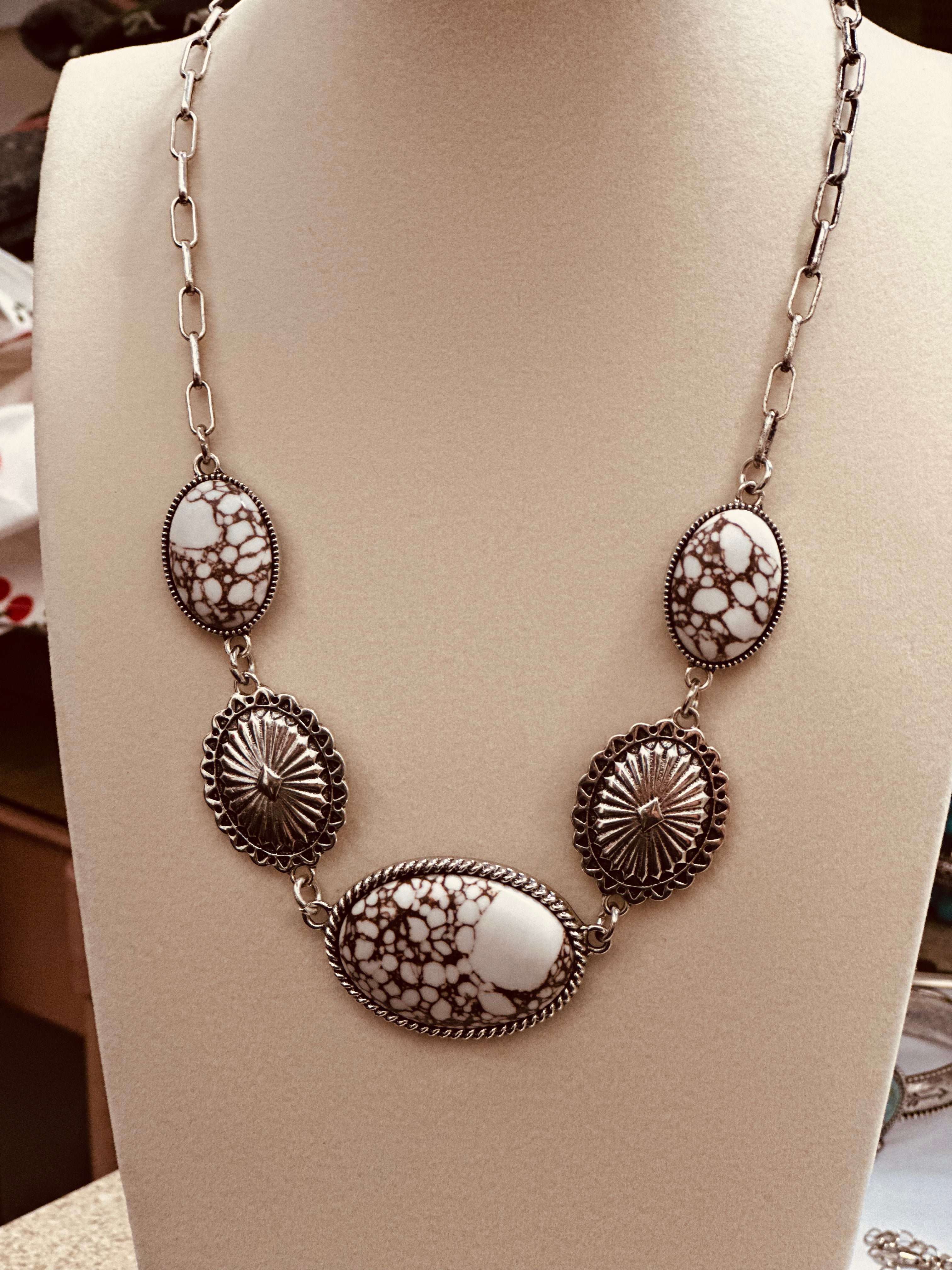 Misti Necklace